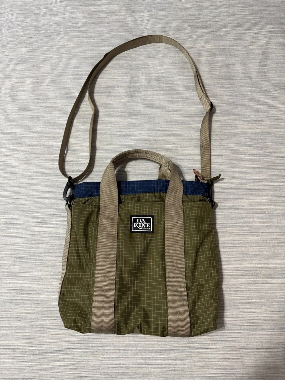 Dakine Jinx Mini Tote Bag Base Camp Ripstop Crossbody Olive Green Navy